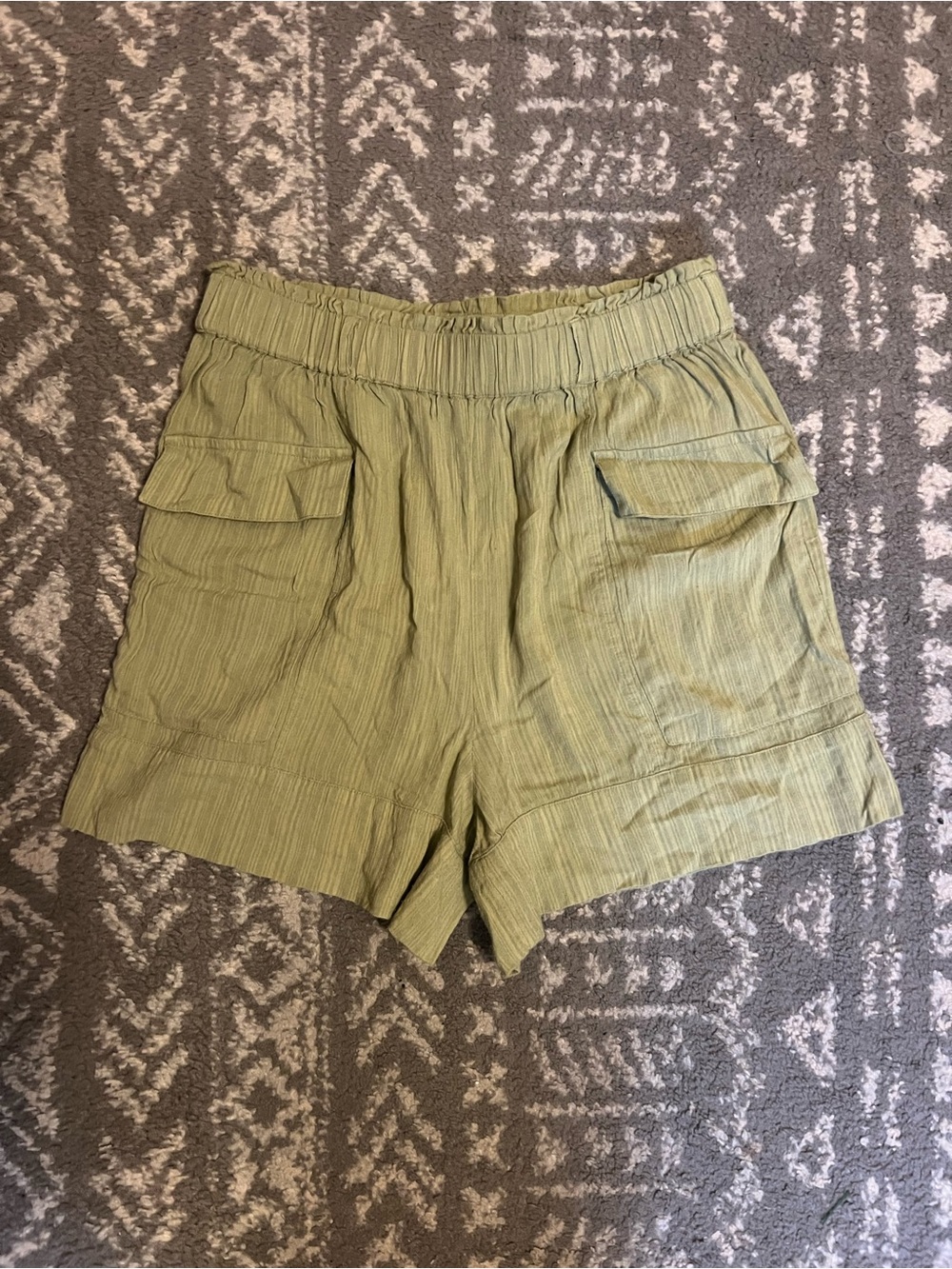 Dizzy Lizzy Olive Green Women's Cargo Pocket Shorts size M cotton made in India